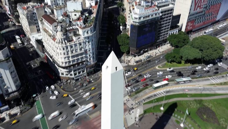 El Obelisco cumple 90 años y lo celebra con mapping 3D, música y gastronomía