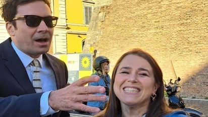 La emoción de Malena Guinzburg en un encuentro con varios humoristas internacionales: 