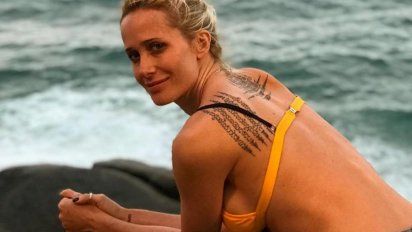 Julieta Prandi muy sexy en traje de baño