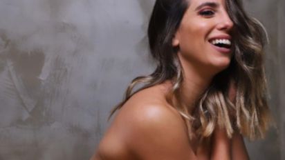 Cinthia Fernández se desnudó para promover su candidatura