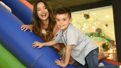 La divertida reacción de Valentín el hijo de Lourdes Sánchez en el recital de Emilia Mernes
