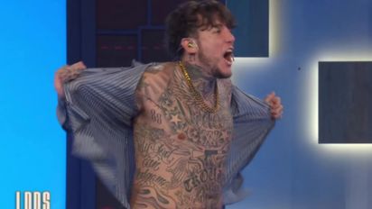 Alex Caniggia se quitó la camisa al aire para celebrar el primer millón ganado en su ciclo