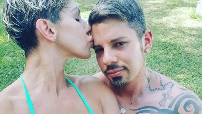 Mónica Farro contó cómo se lesionó el miembro de su esposo, en el acto sexual