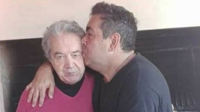 El actor Diego Pérez junto a su fallecido padre