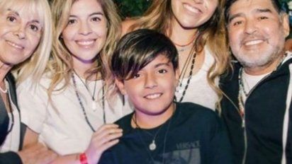 Dalma y Gianinna se hicieron un tatuaje por Diego