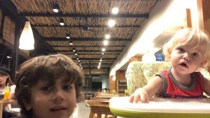 Cumbre de niños conductores en TV: Mirko y Momo desde Indonesia