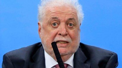 Ginés González García aseguró que la segunda ola de coronavirus podría llegar 