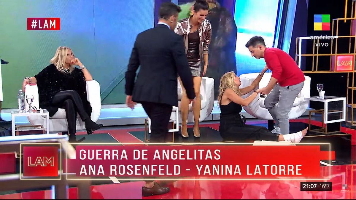 Yanina Latorre se cayó en LAM