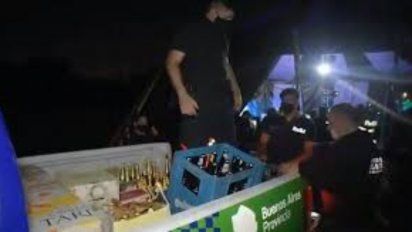 Autoridades acabaron una fiesta clandestina de 1200 invitados en Lomas de Zamora