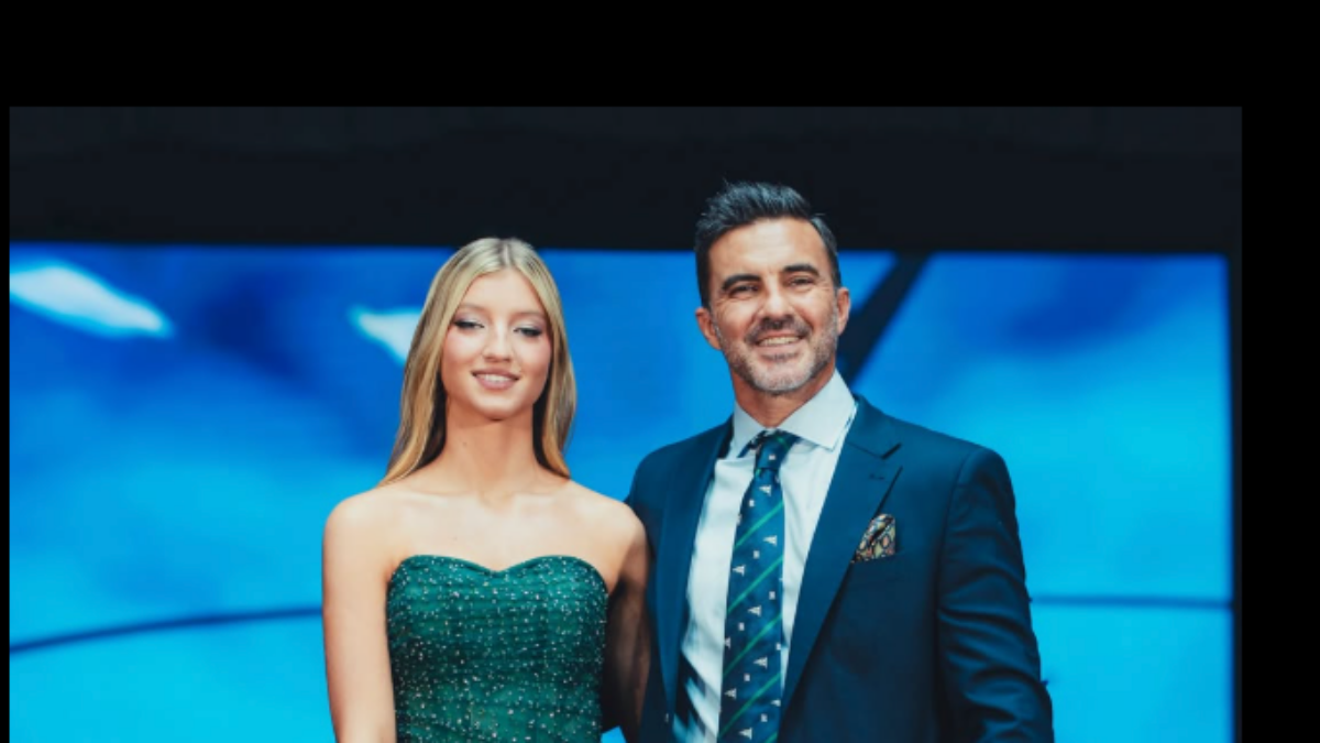 Allegra Cubero celebró sus 15 con impactante producción y la emoción de Fabián Cubero