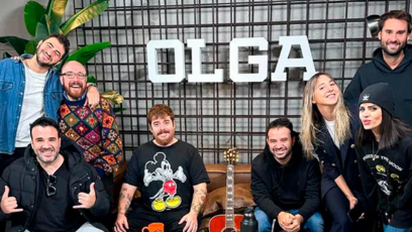 La figura de Olga que entrevistó a dos estrellas de Hollywood