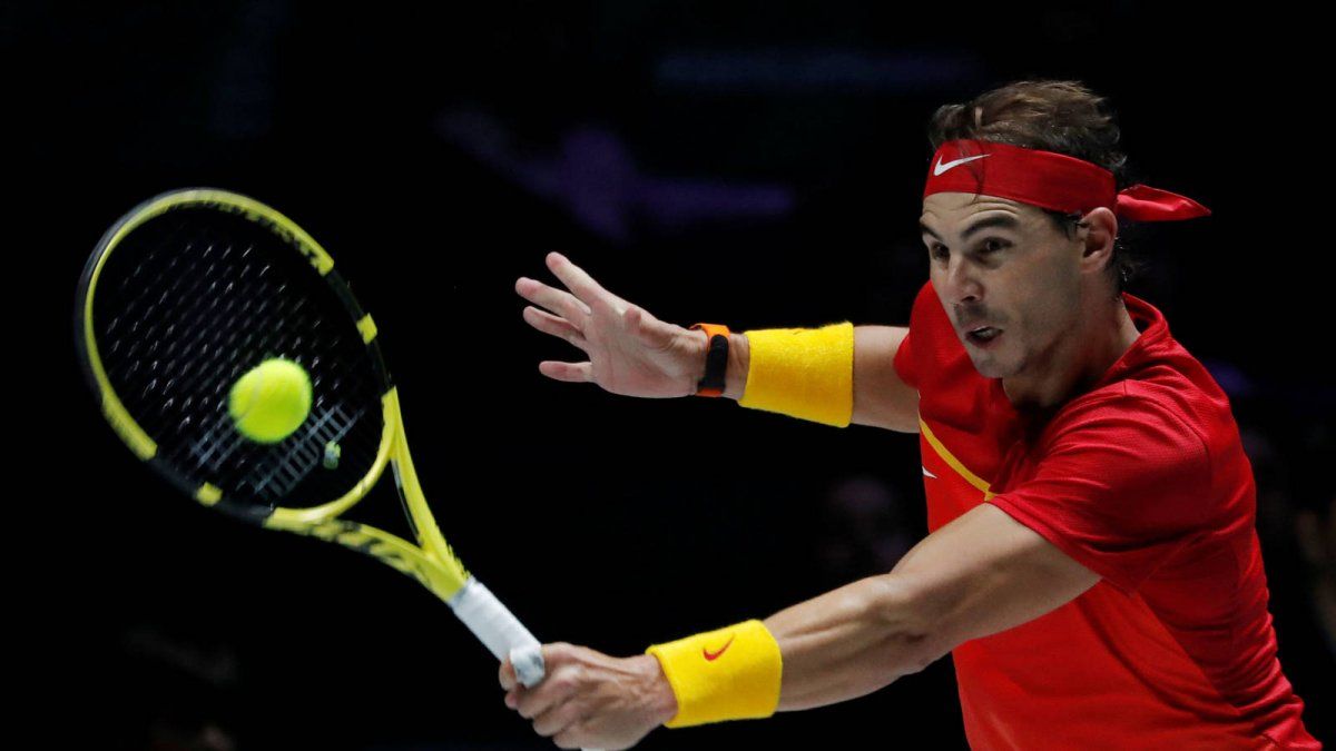 Rafa Nadal se une a importante campaña y subasta una raqueta