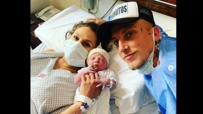 El Polaco y Barby Silenzi son papás de Abril ¡Felicidades! 