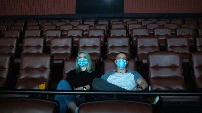 Envían protocolo para volver a abrir salas de cines en el país