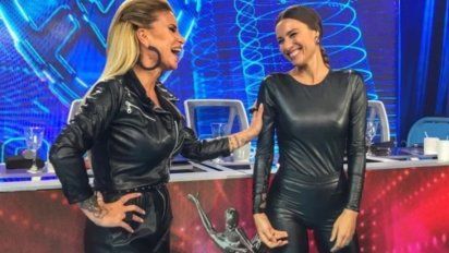 Flor Peña se sacó la misma foto hot de Pampita con su novio: 