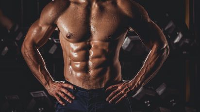 Dieta espartana: qué es y por qué cada vez más hombres la adoptan para ganar músculos