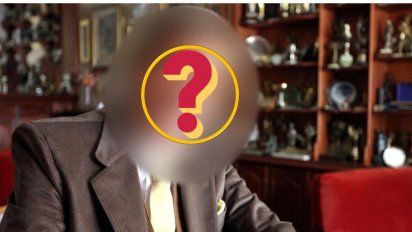 ¿Quién es el popular conductor que no se rinde y tiene una novia secreta?