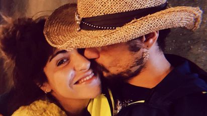 ¡Los más románticos! El beso entre Gianinna Maradona y Daniel Osvaldo