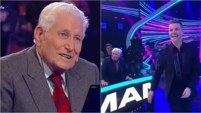 ¿Quien es El Oráculo, el hombre que está presente en la tribuna de 