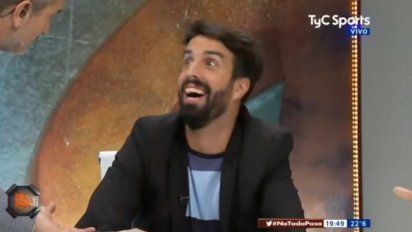 Flavio Azzaro, contra Alberto Fernández: 