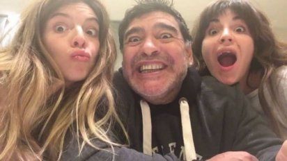 Gianinna Maradona reapareció en redes sociales a dos semanas de la muerte de su padre