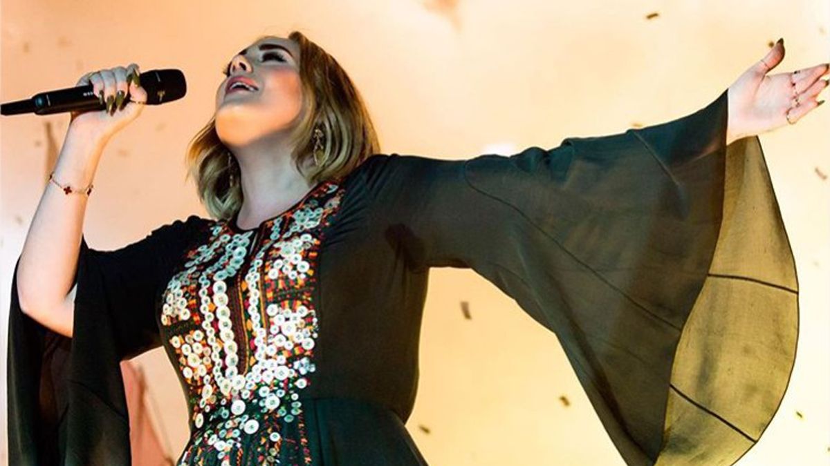 Adele emociona a sus fanáticos con un inesperado anuncio