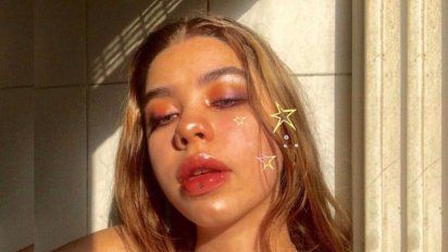 La foto que se hizo viral de Anna Chiara, la hija de Andrea del Boca, el día del procesamiento a su madre