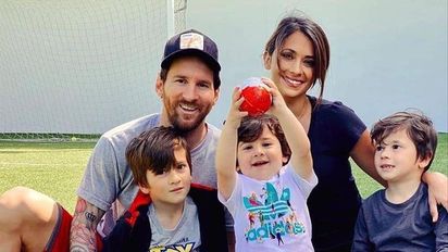 Antonela Roccuzzo publicó una tierna foto de Lionel Messi junto a sus hijos que cautivó a sus seguidores