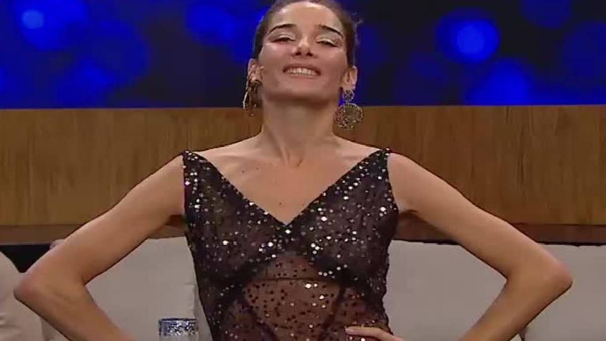 Juana Viale despampanante con un vestido sexy y trasnparente