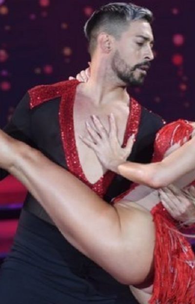 Luciana Salazar junto a Jorgito Moliniers en La Academia de Showmatch Luciana Salazar junto a Jorgito Moliniers en La Academia de Showmatch