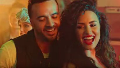  Luis Fonsi y Demi Lovato superan los 2 billones de vistas en YouTube con su video Échame la culpa