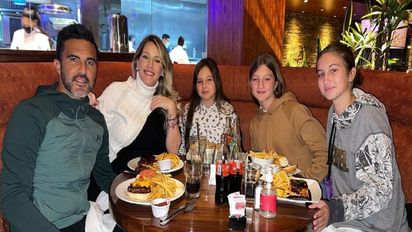 Fabián Cubero le dio un romántico regalo a Mica Viciconte en su cumpleaños