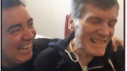 Carina Galluci, la esposa de Carlo Calvo desmintió las versiones que dicen que el actor es ayudado económicamente por sus amigos