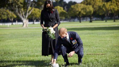 Meghan Markle y el príncipe Harry honraron a los soldados caídos en la guerra