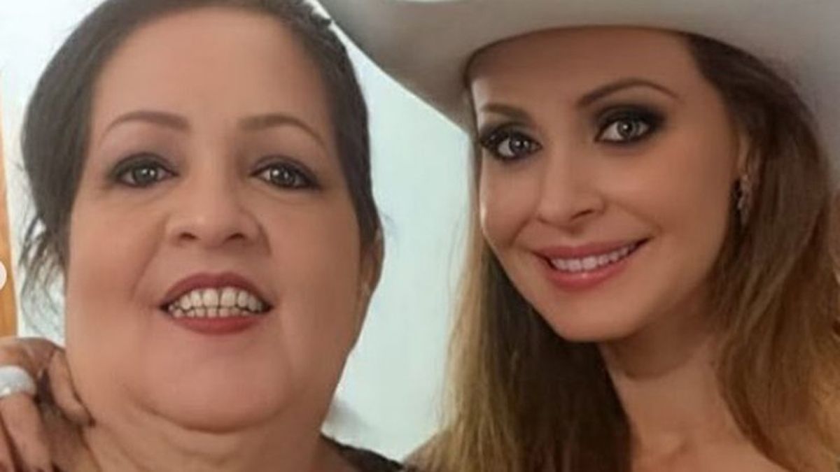 Gaby Spanic Llora La Muerte De Su Madre