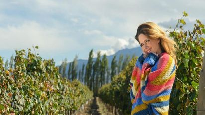 Isabel Macedo compartió una imagen de su panza y una tierna reacción de su hija mayor