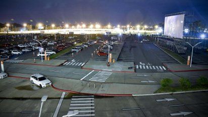 Hicieron un autocine en aeropuerto de Uruguay