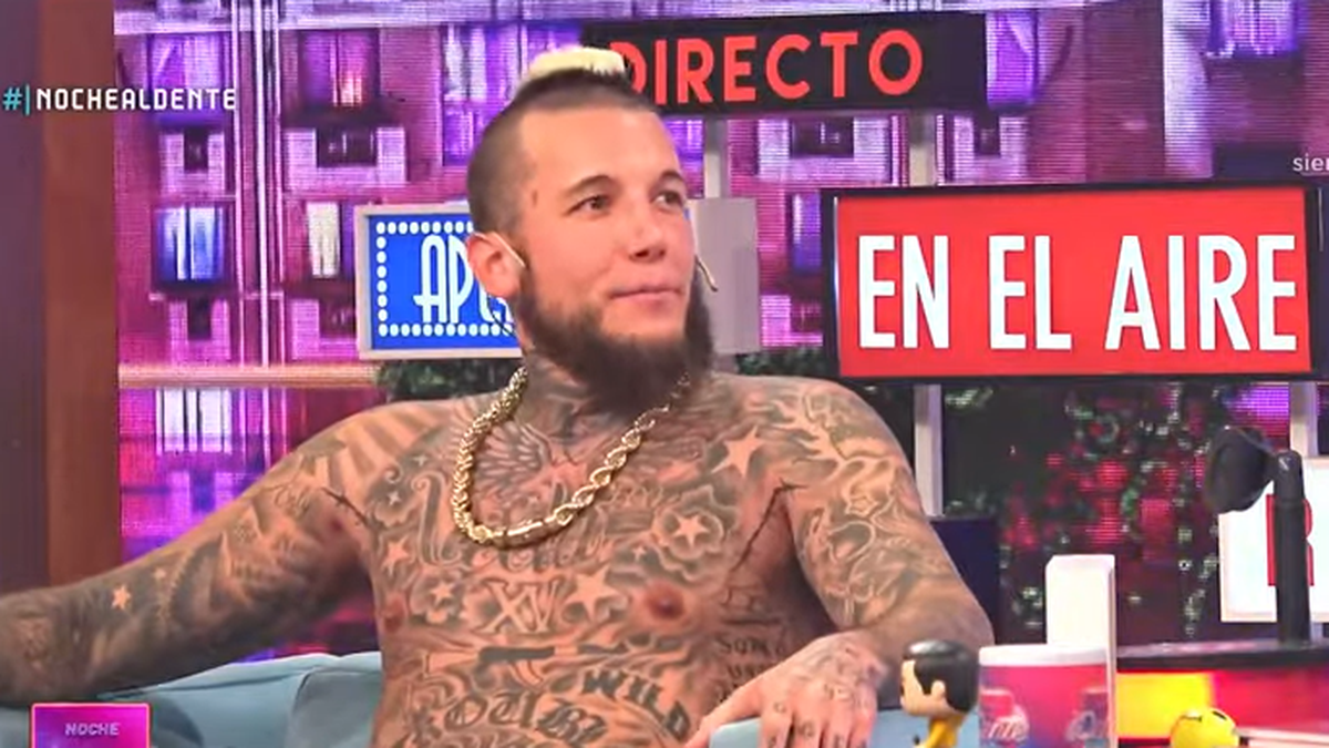 El motivo por el que Alex Caniggia estuvo sin remera durante todo el  programa de Fer Dente