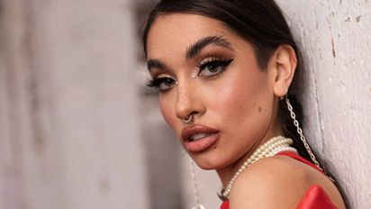 María Becerra hizo un descargo luego de su cruce telefónico con una influencer por su novio