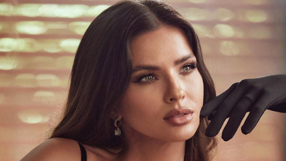 Las infartantes fotos de la China Suárez en lencería