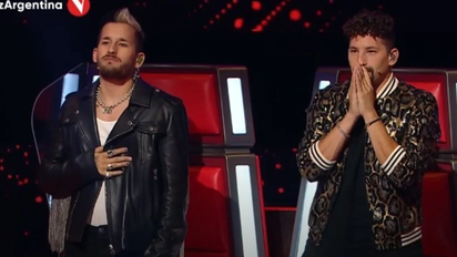 Mau y Ricky se emocionaron al escuchar su canción en La Voz