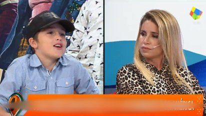 El divertido ida y vuelta entre Flor Peña y su hijo Juan: 