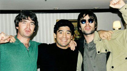 Maradona: El día que la banda inglesa Oasis lo conoció