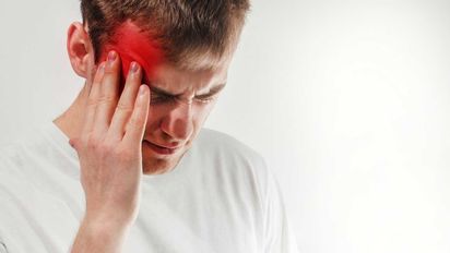 Ni naranja, ni cebolla: los reconocidos alimentos que ayudan a evitar la migraña