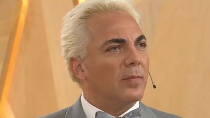 El llamativo look de Cristian Castro en 