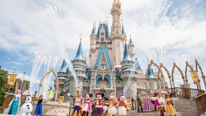 Parques de Disney sin fecha para reabrir, por coronavirus
