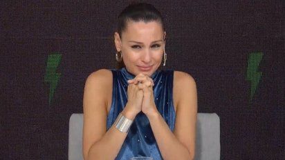 Pampita desconsolada por la muerte de Elsa Serrano