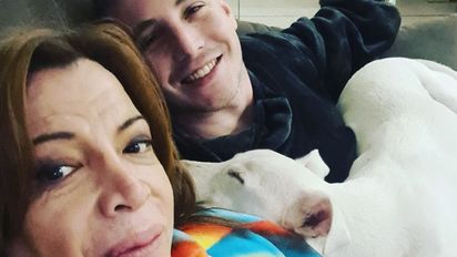 Lizy Tagliani escrachó a su novio durmiendo y lo mandó a trabajar