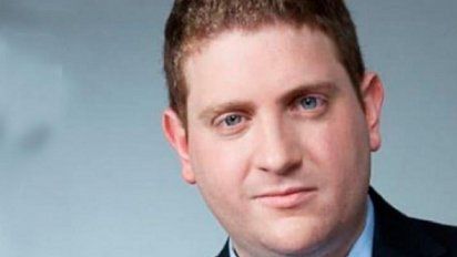 Jonatan Viale criticó al gobierno por la vacunación de referentes sociales