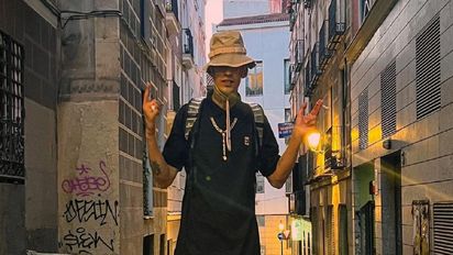 Se la patinó toda: L-Gante mostró sus compras en España y sorprendió con un detalle